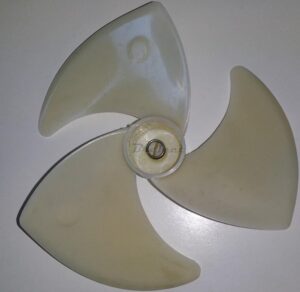 HELICE DE VENTILATEUR COMPRESSEUR DAEWOO